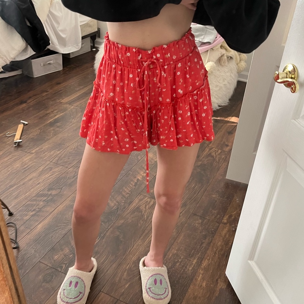 Flowy shorts that look like a skirt